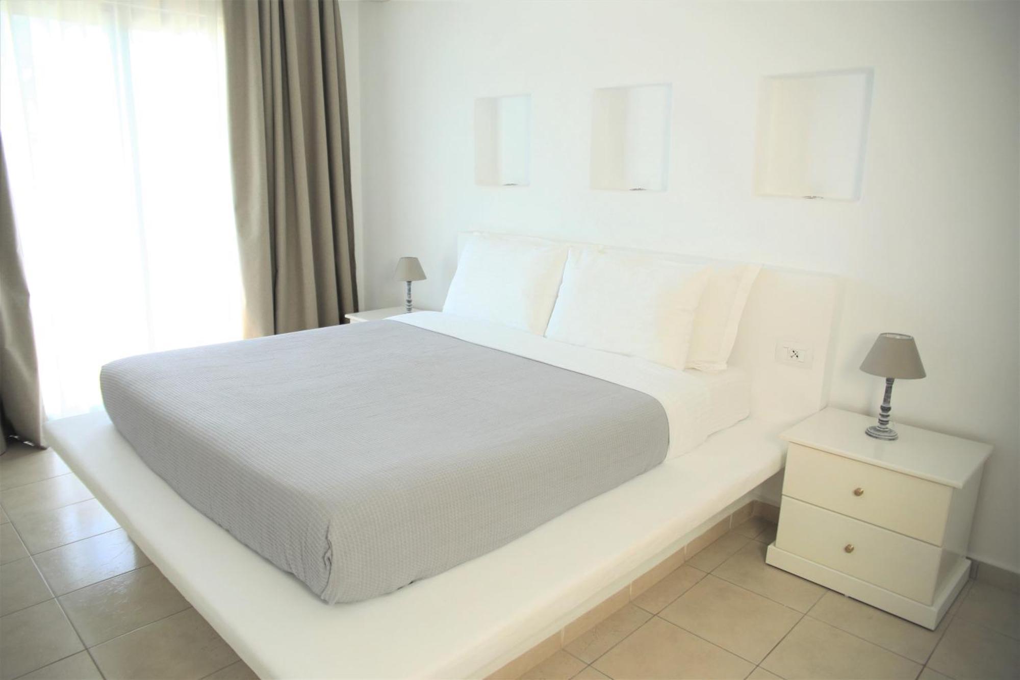 Harmony Hotel Sarandë Eksteriør billede