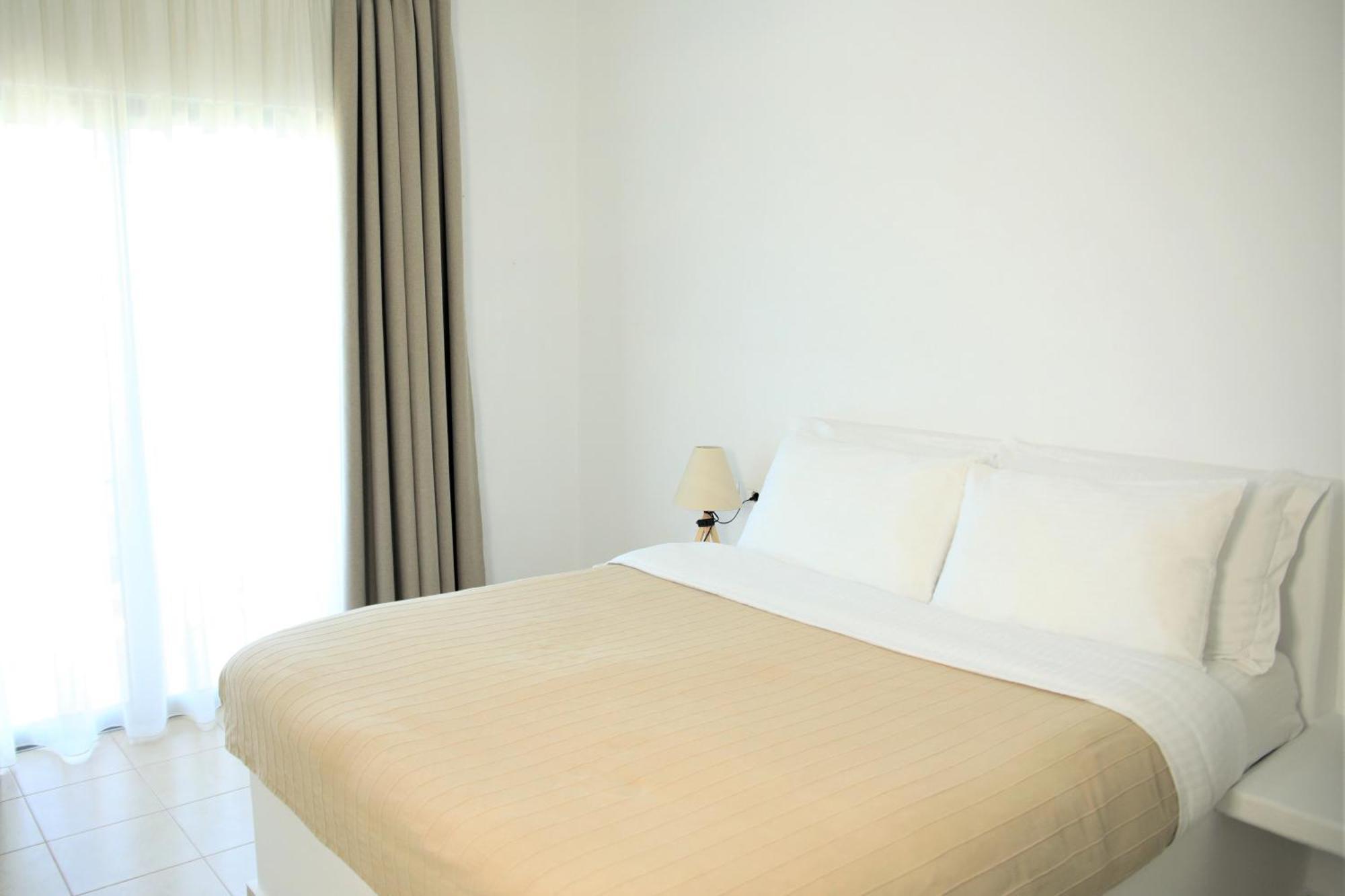Harmony Hotel Sarandë Eksteriør billede