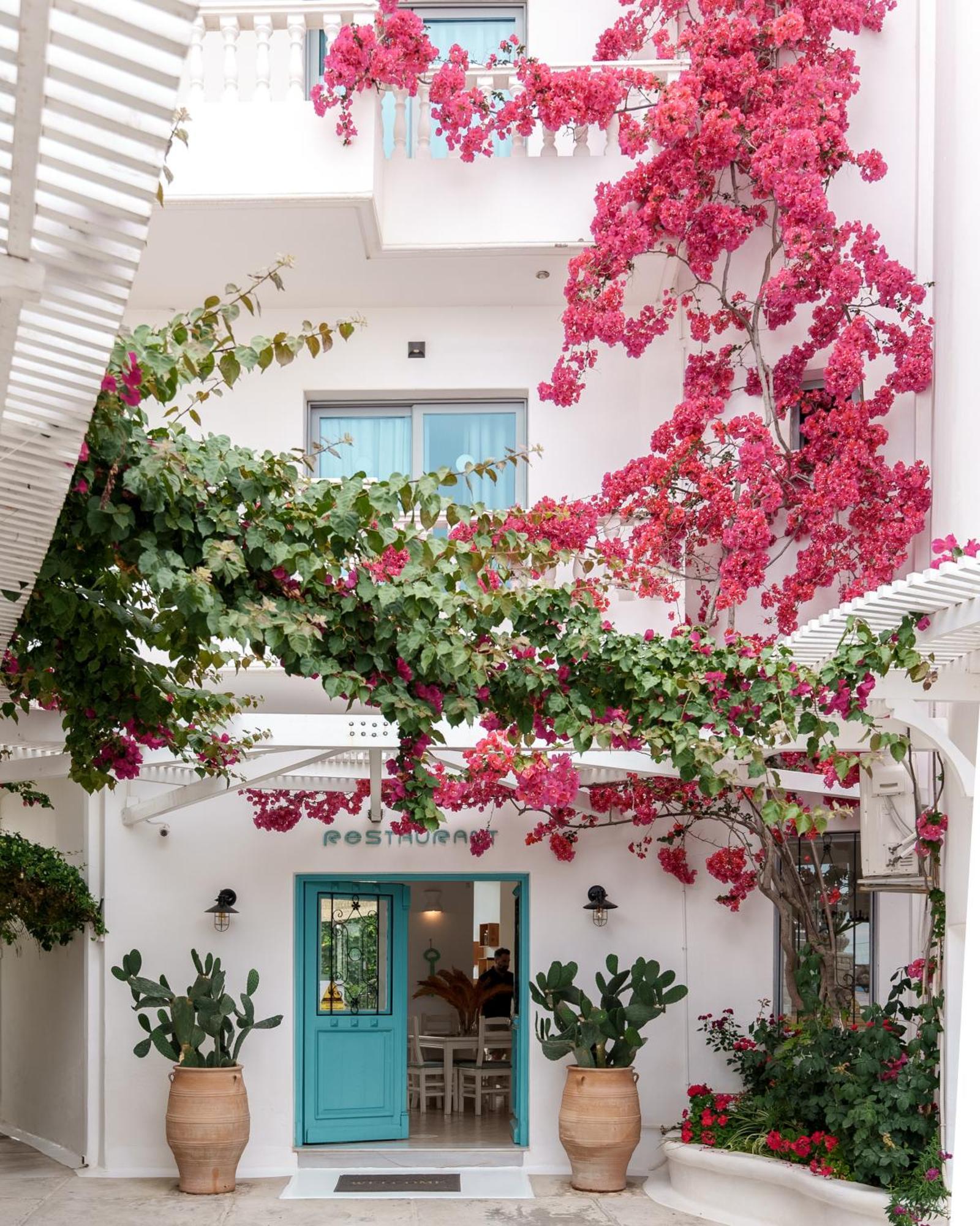 Harmony Hotel Sarandë Eksteriør billede